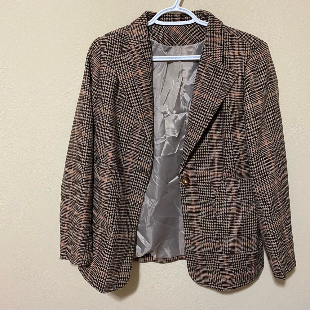 Plaid blazer browns